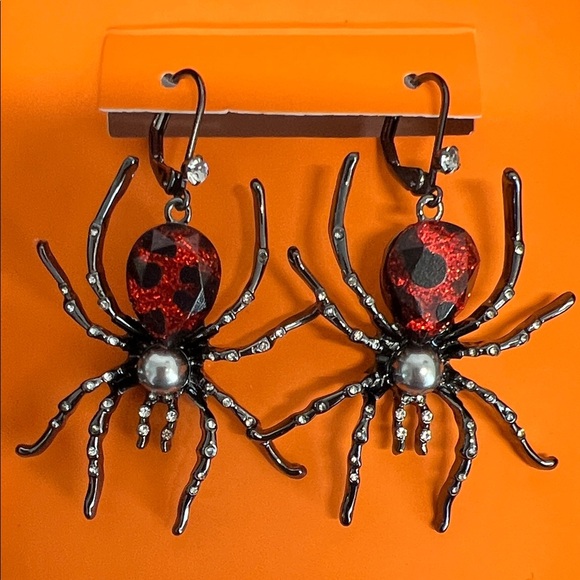 Betsey Johnson | Spider 🕷️ Earrings - Picture 4 of 8
